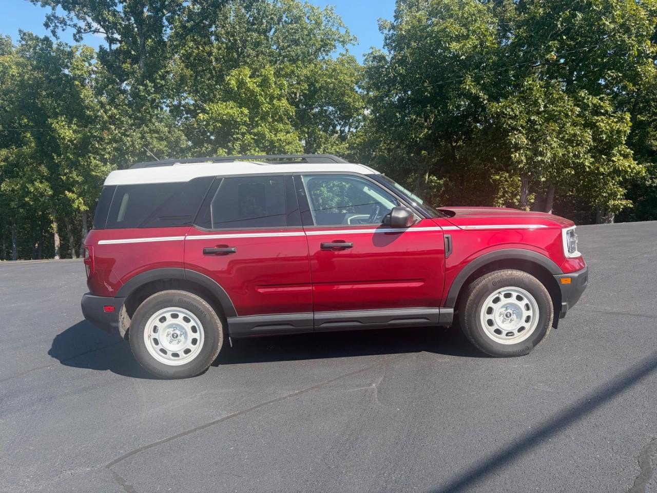 Certified 2025 Ford Bronco Sport Heritage w/ Convenience Package AWD/4WD image 2
