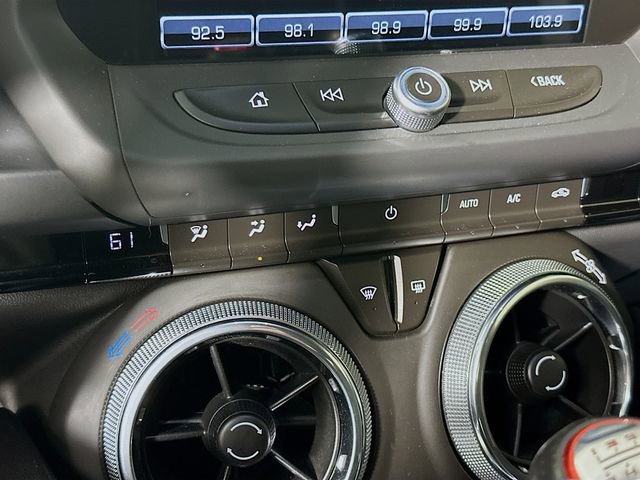 Used 2018 Chevrolet Camaro SS RWD image 21