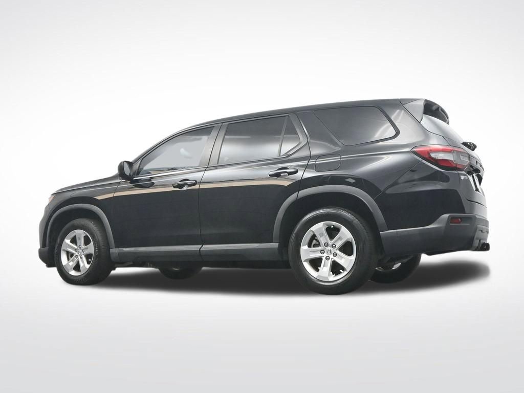 Used 2023 Honda Pilot LX image 37