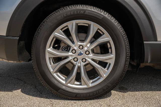 Certified 2020 Ford Explorer XLT w/ Equipment Group 202A RWD image 10