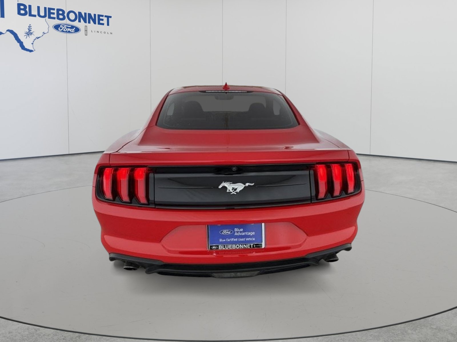 Certified 2022 Ford Mustang Coupe RWD image 4