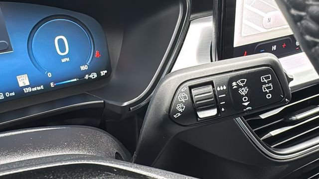 Certified 2024 Ford Escape SE w/ PHEV Premium Package image 23