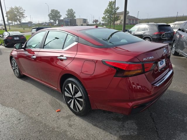 Used 2021 Nissan Altima 2.5 SV AWD/4WD image 3