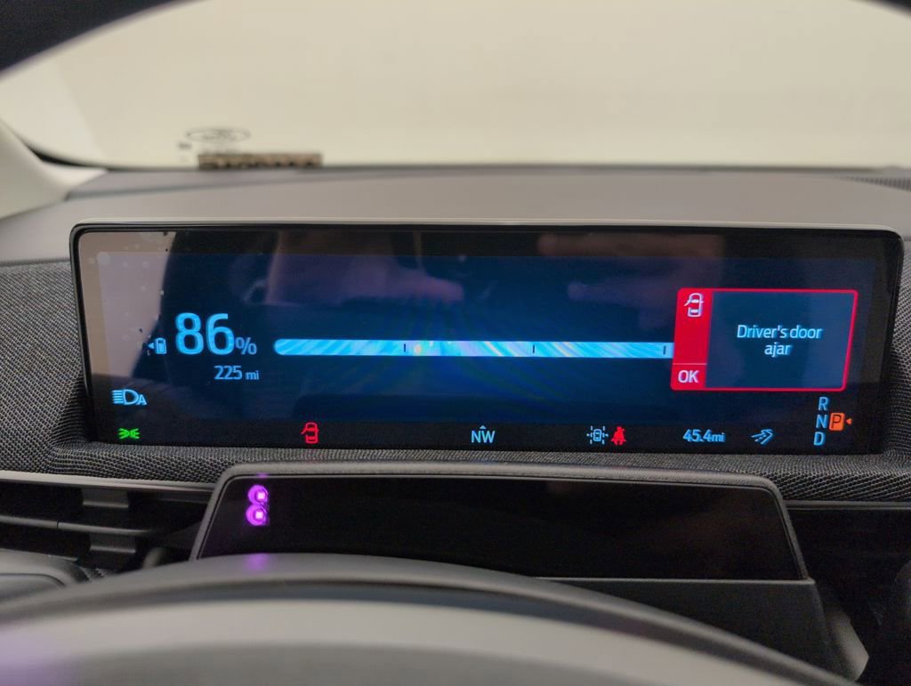 Certified 2025 Ford Mustang Mach-E Premium image 28