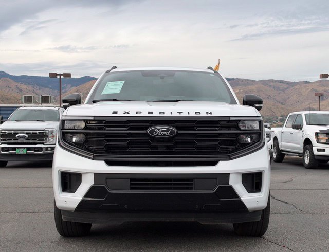 Certified 2025 Ford Expedition Max Platinum w/ Stealth Appearance Package AWD/4WD image 5