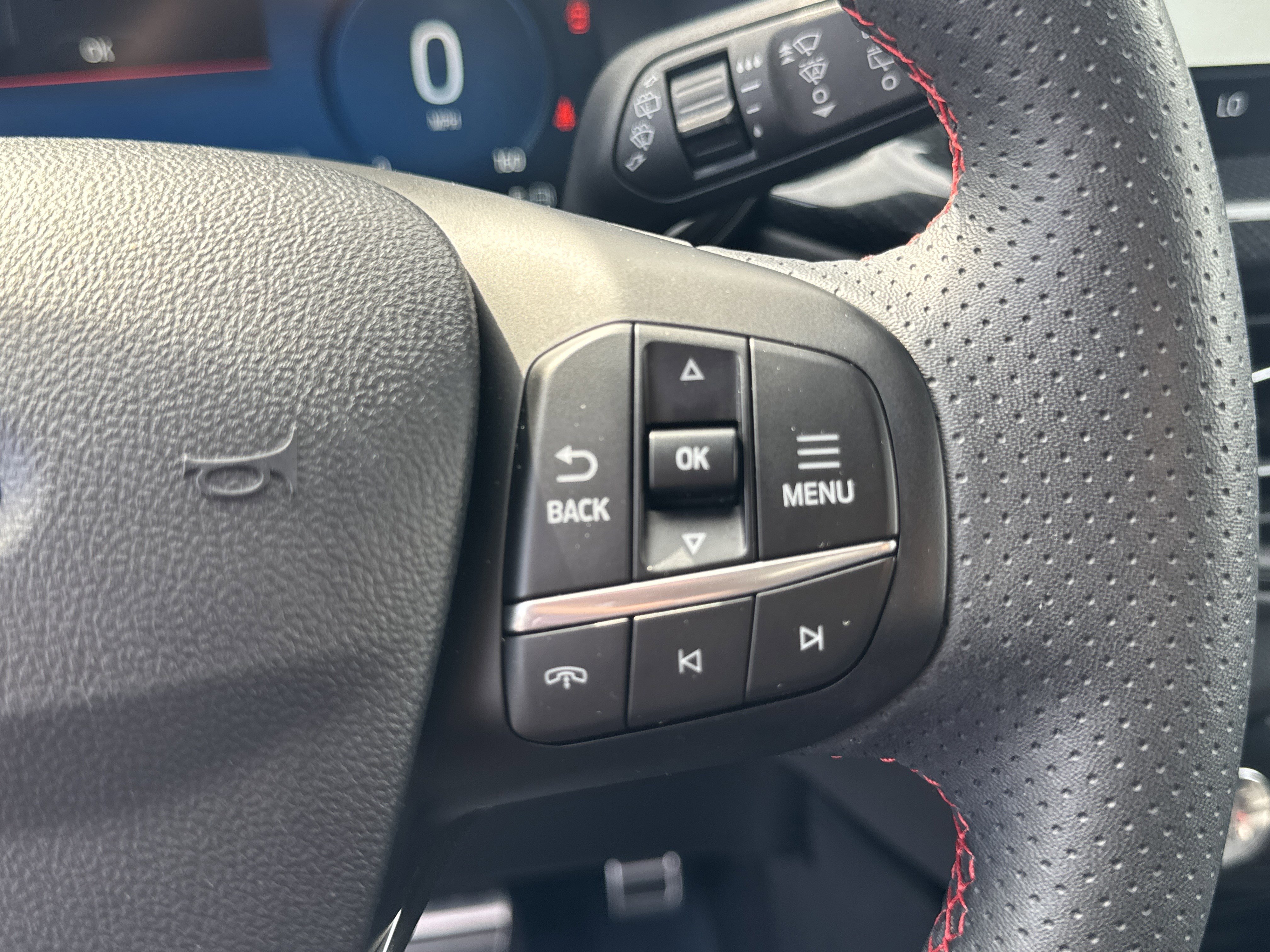 Certified 2023 Ford Escape ST-Line Elite AWD/4WD image 35