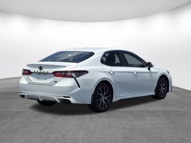 Used 2023 Toyota Camry SE FWD video 3