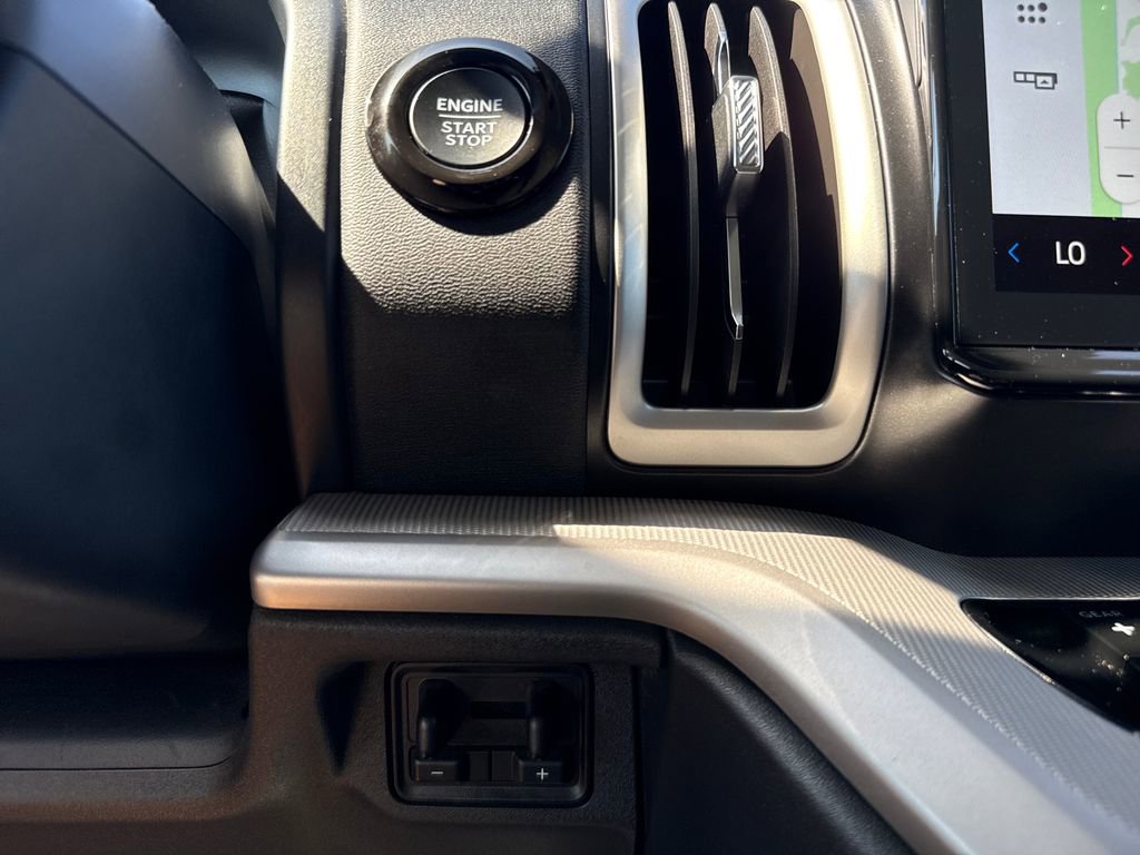 Certified 2025 Ford Expedition Active RWD image 24