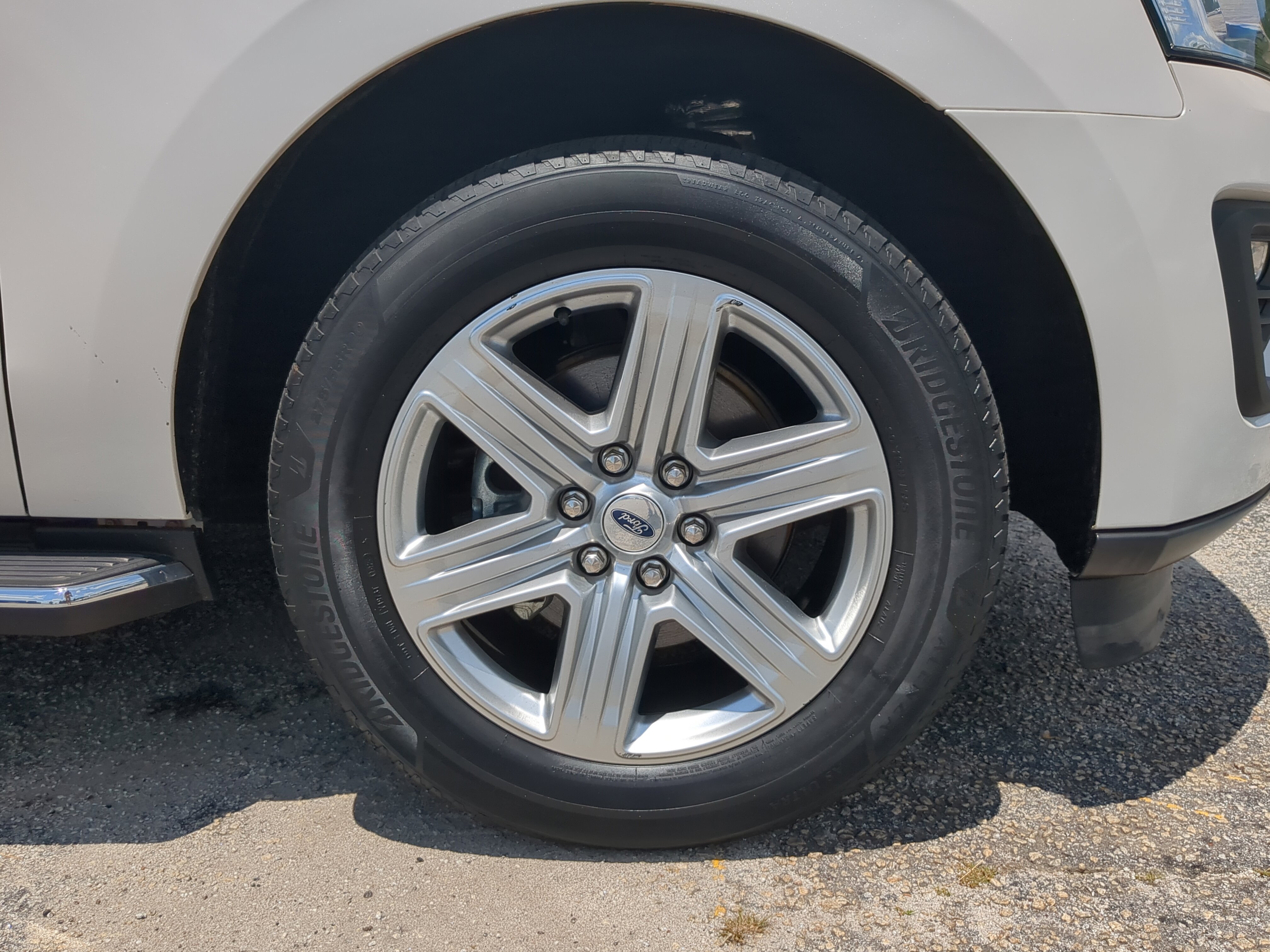Certified 2019 Ford Expedition XLT w/ Equipment Group 202A RWD image 9