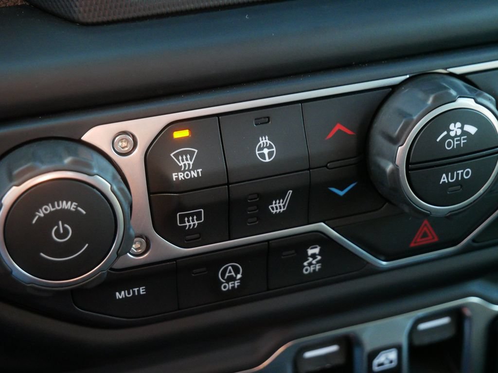 Used 2021 Jeep Gladiator Sport AWD/4WD image 27