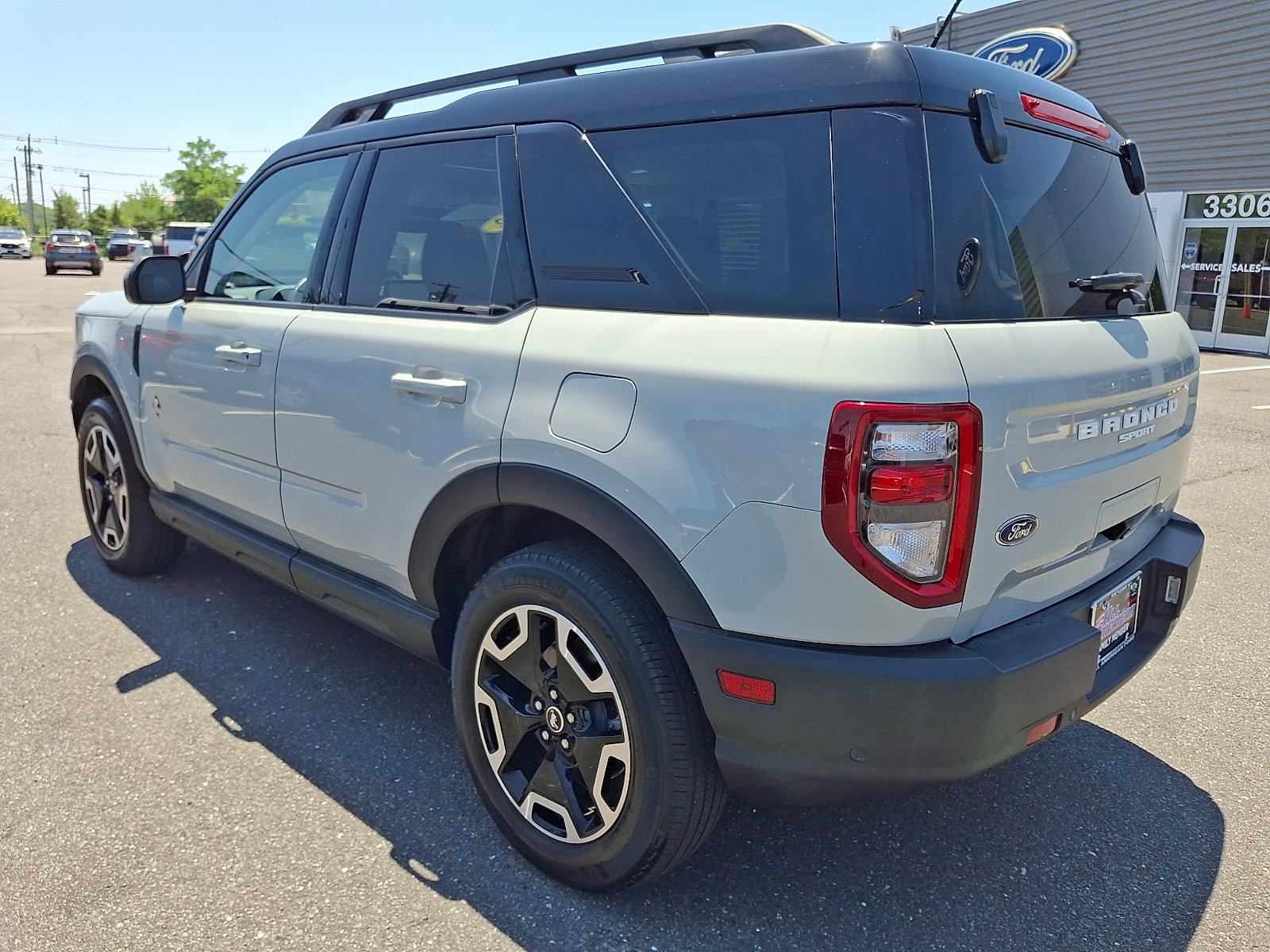 Certified 2022 Ford Bronco Sport Outer Banks w/ Tech Package AWD/4WD image 7