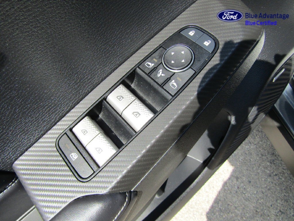 Used 2025 Mitsubishi Outlander SEL AWD/4WD image 17