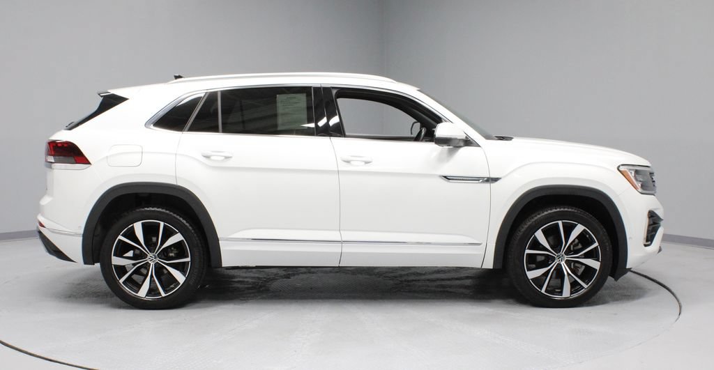 Used 2024 Volkswagen Atlas Cross Sport SEL Premium R-Line AWD/4WD image 13