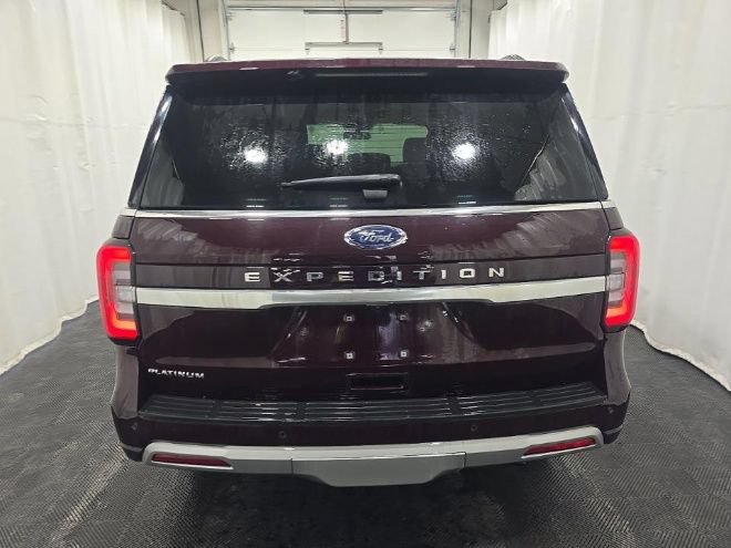 Certified 2024 Ford Expedition Platinum AWD/4WD image 6
