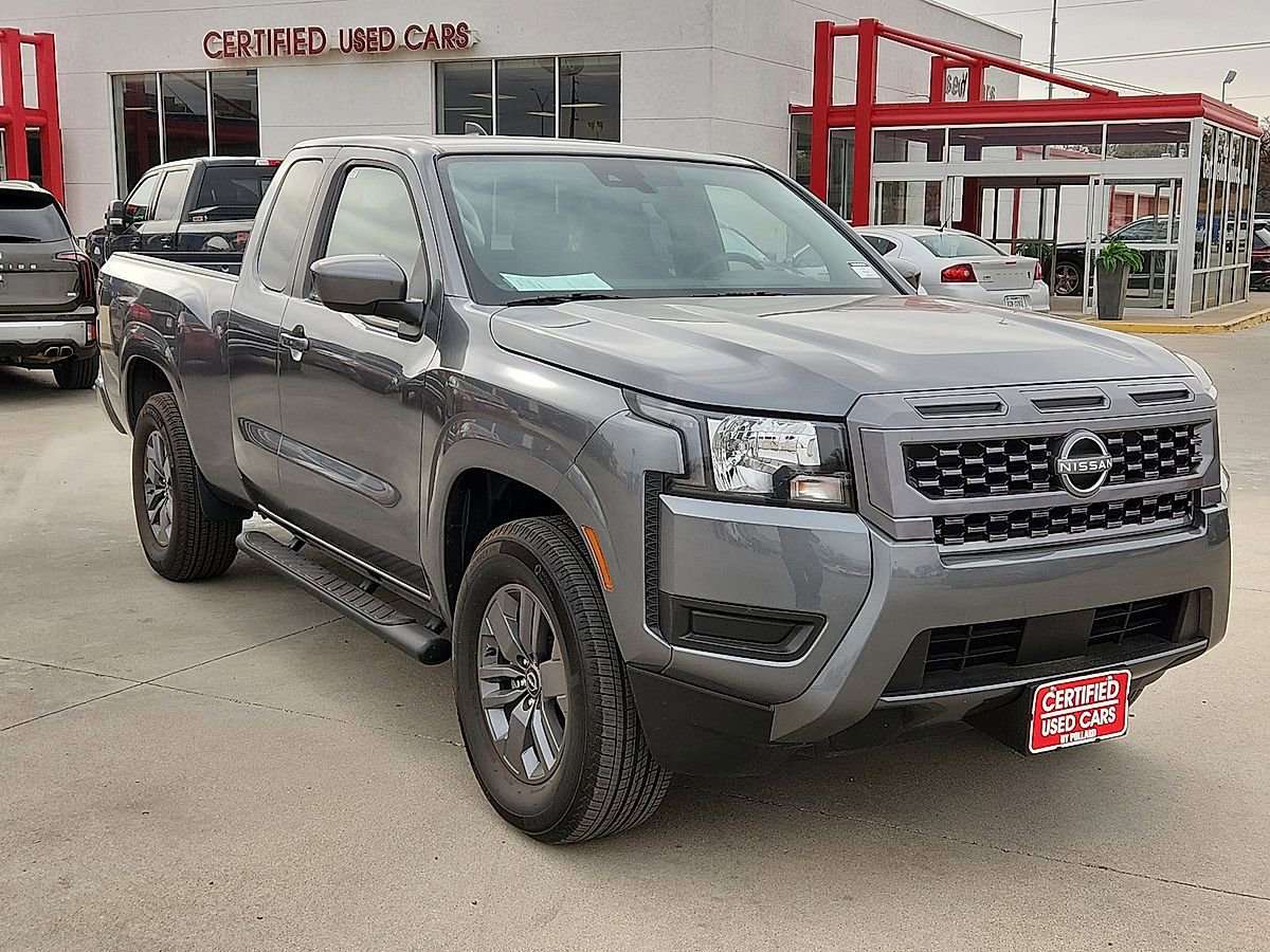 Used 2025 Nissan Frontier SV RWD image 4