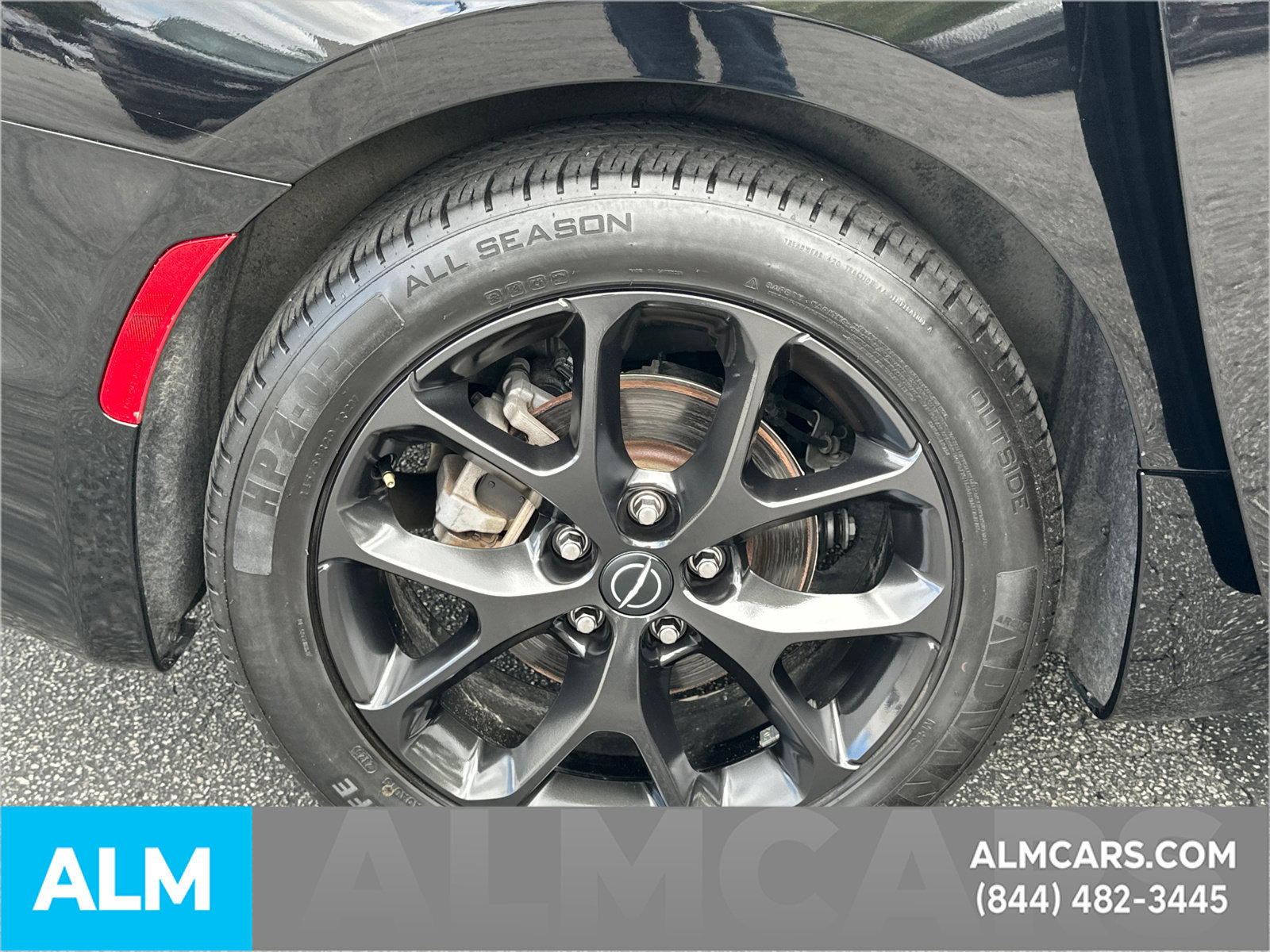 Used 2025 Chrysler Pacifica Limited FWD image 20