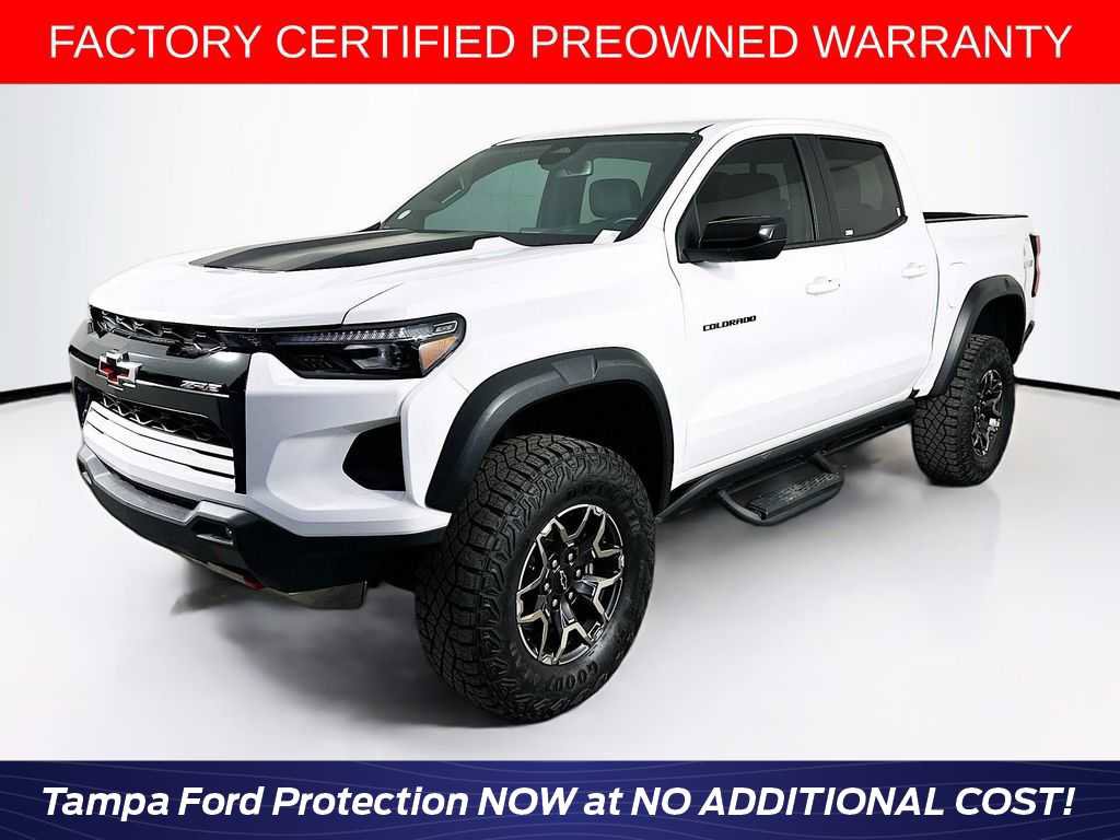 Used 2023 Chevrolet Colorado ZR2 image 1