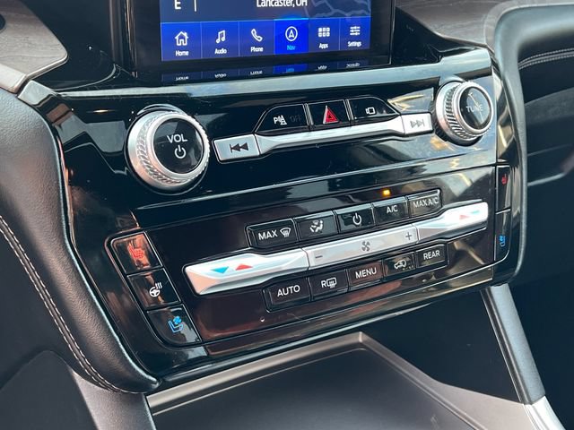 Certified 2023 Ford Explorer Platinum w/ Technology Package AWD/4WD image 20