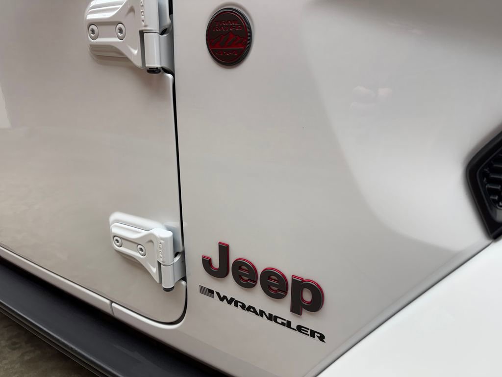 Used 2024 Jeep Wrangler Unlimited Rubicon AWD/4WD image 10