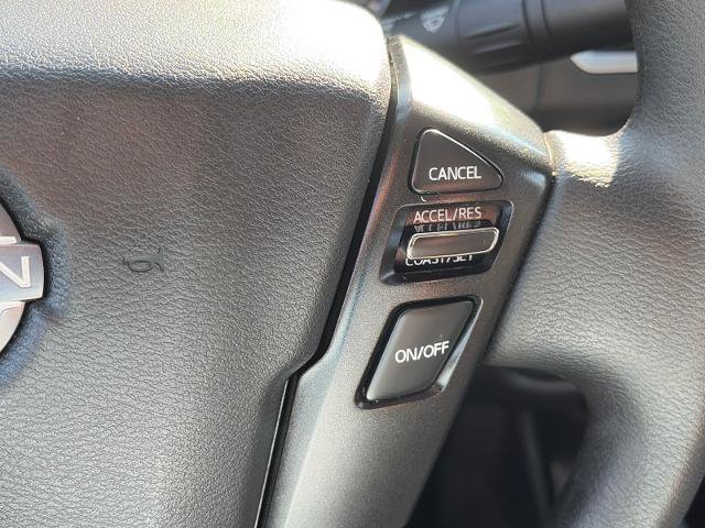 Used 2024 Nissan Frontier SV AWD/4WD image 15