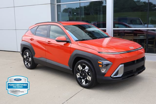 Used 2025 Hyundai Kona SEL FWD image 2