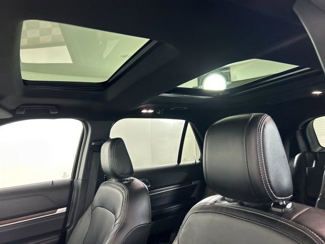 Certified 2018 Ford Explorer Limited w/ Equipment Group 301A AWD/4WD image 17