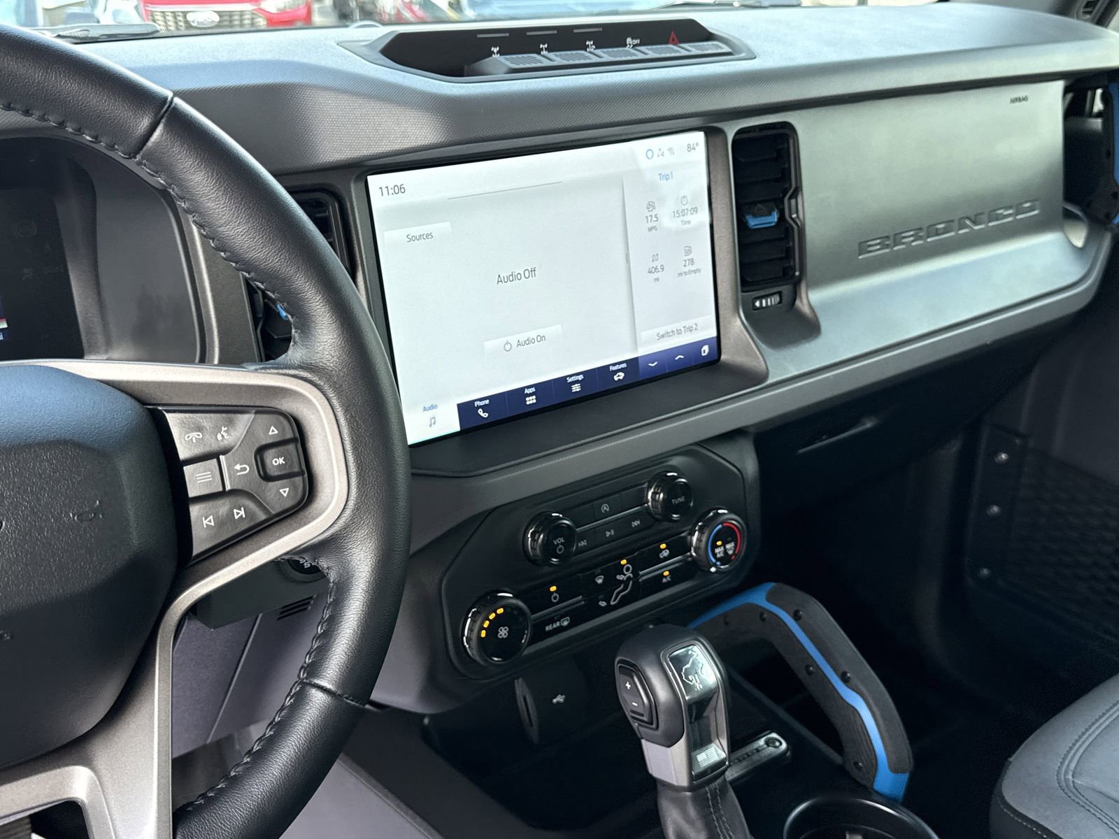 Certified 2024 Ford Bronco Black Diamond image 15