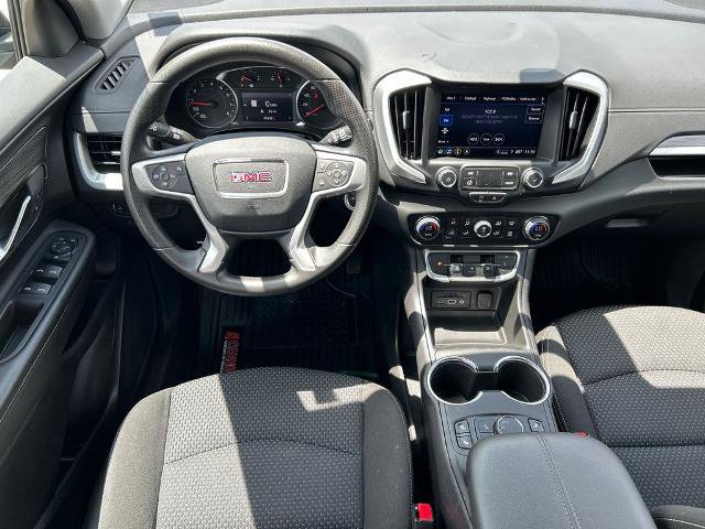 Used 2024 GMC Terrain SLE w/ Driver Convenience Package FWD image 27