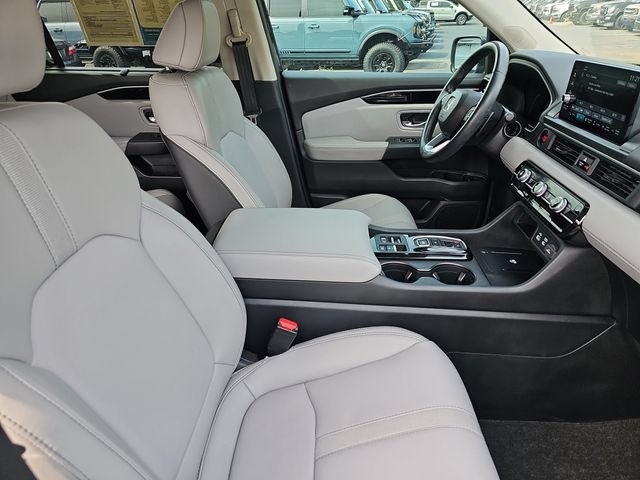 Used 2024 Honda Pilot EX-L image 11