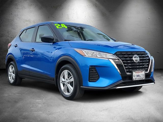 Used 2024 Nissan Kicks S image 2