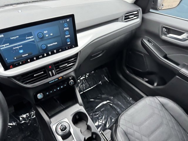 Certified 2023 Ford Escape Platinum w/ Premium Technology Package image 27