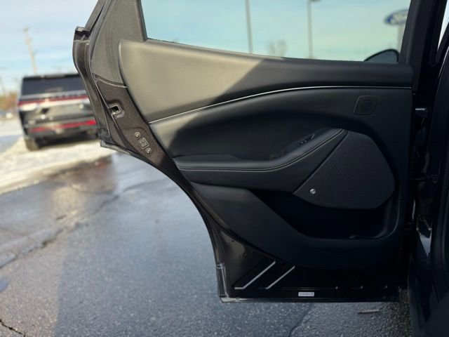 Certified 2022 Ford Mustang Mach-E Premium image 19