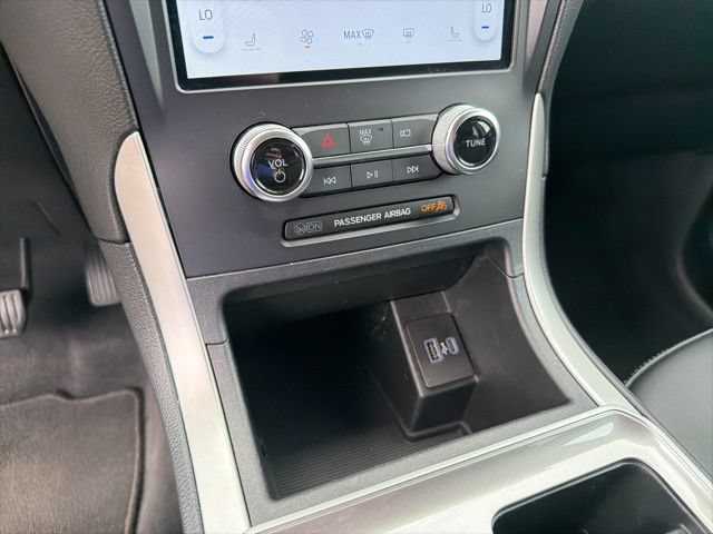 Certified 2024 Ford Edge SEL AWD/4WD image 19