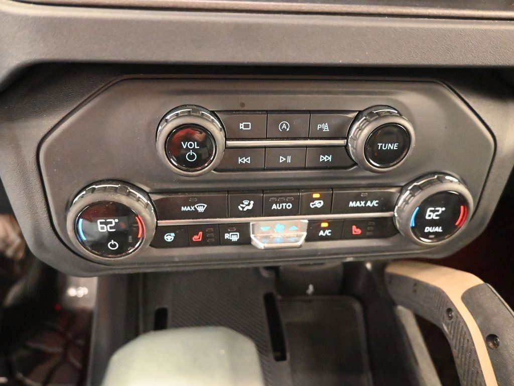 Certified 2025 Ford Bronco Badlands image 12