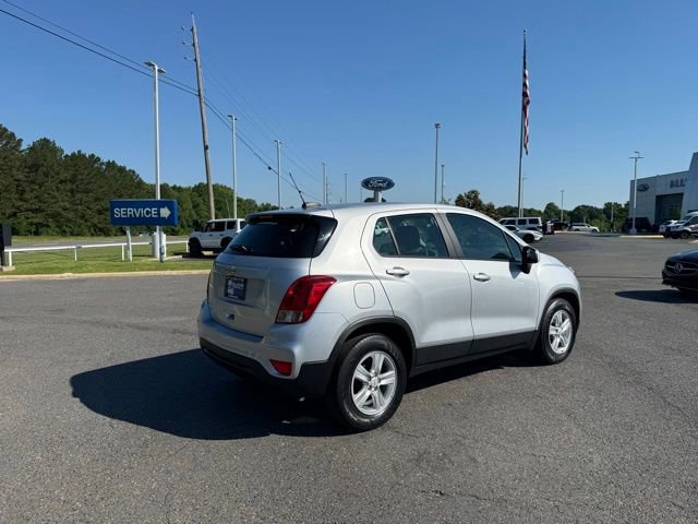 Used 2021 Chevrolet Trax LS FWD image 6