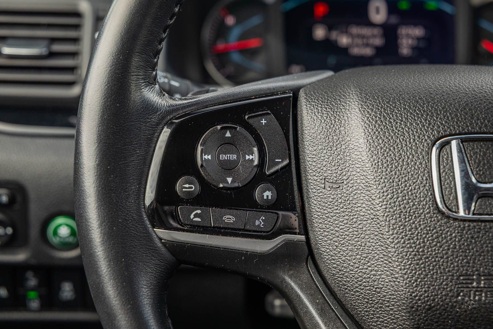 Used 2021 Honda Pilot Touring image 28