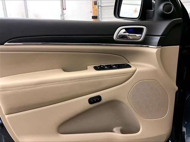 Used 2021 Jeep Grand Cherokee Limited AWD/4WD image 22