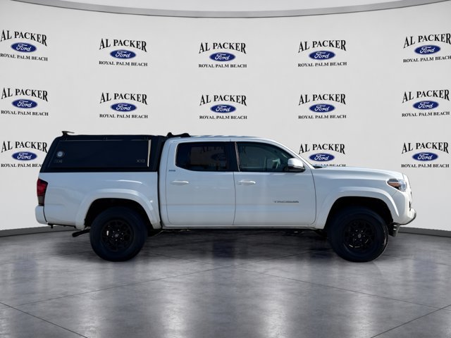 Used 2022 Toyota Tacoma SR5 w/ Technology Package AWD/4WD image 7