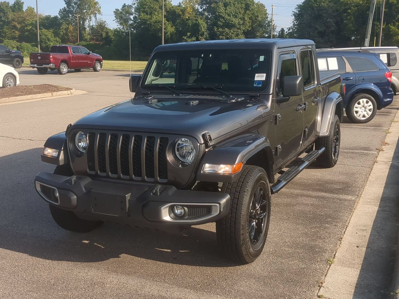 Used 2021 Jeep Gladiator Sport AWD/4WD image 7