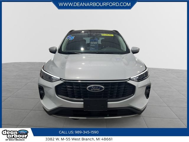 Certified 2025 Ford Escape SE FWD image 2