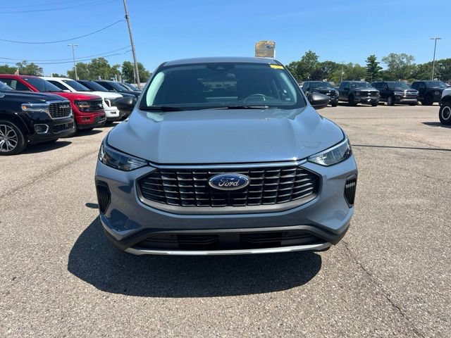 Certified 2024 Ford Escape Active w/ Tech Pack #1 AWD/4WD image 2