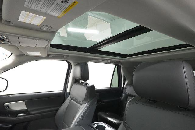 Certified 2025 Ford Expedition Active AWD/4WD image 22
