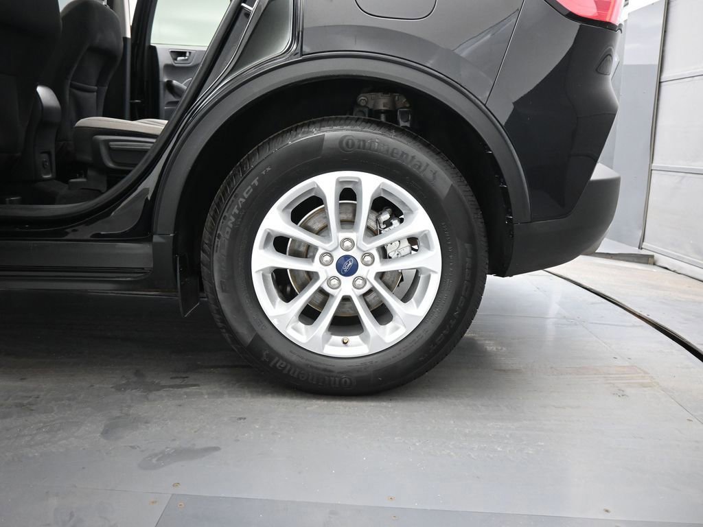Certified 2022 Ford Escape SE image 45