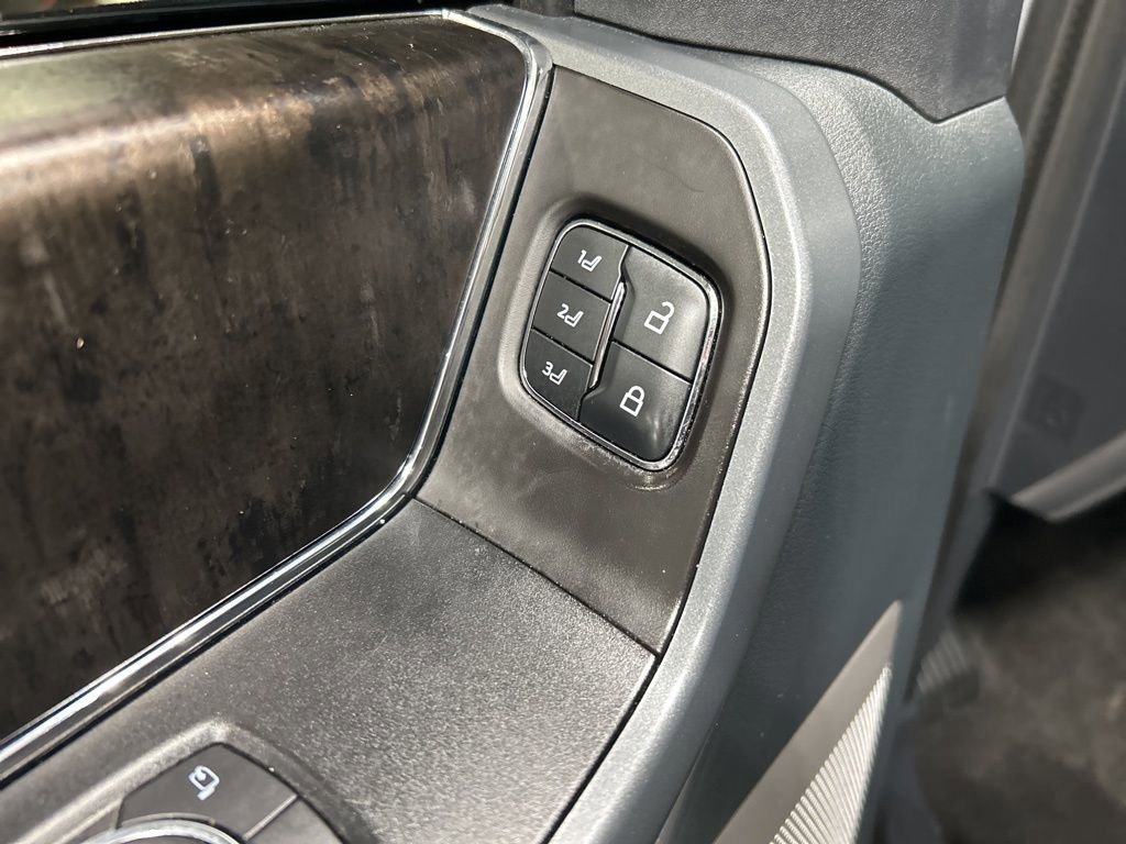 Certified 2021 Ford F150 Lariat w/ Equipment Group 502A High image 16