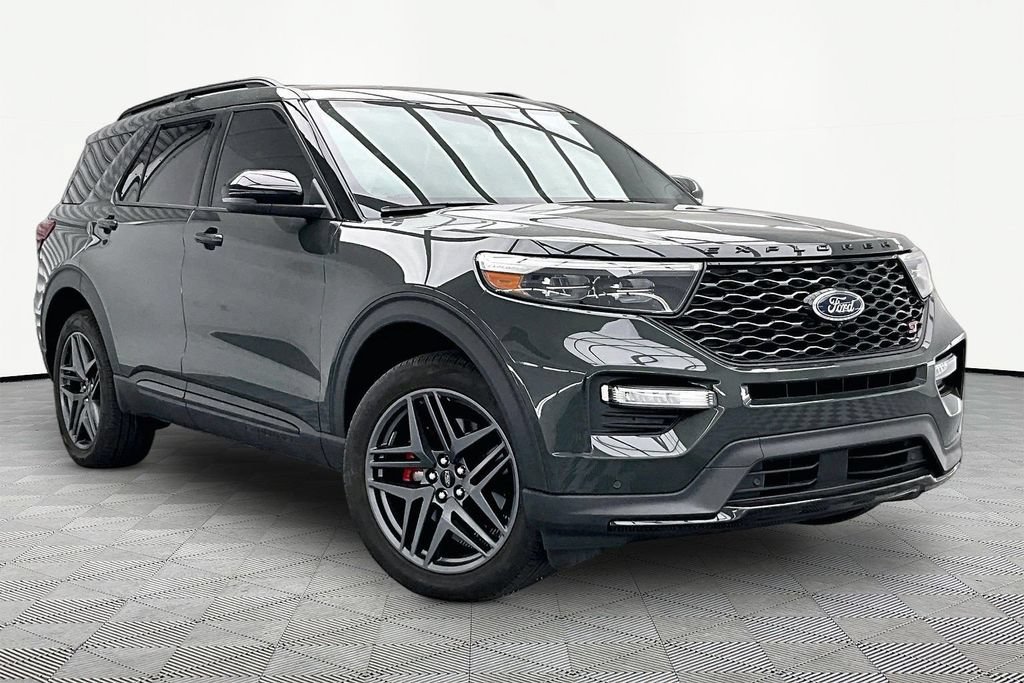 Certified 2024 Ford Explorer ST w/ Equipment Group 401A AWD/4WD image 12