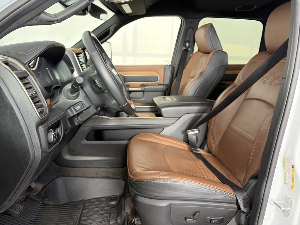 Used 2024 RAM 2500 Limited w/ Safety Group image 11