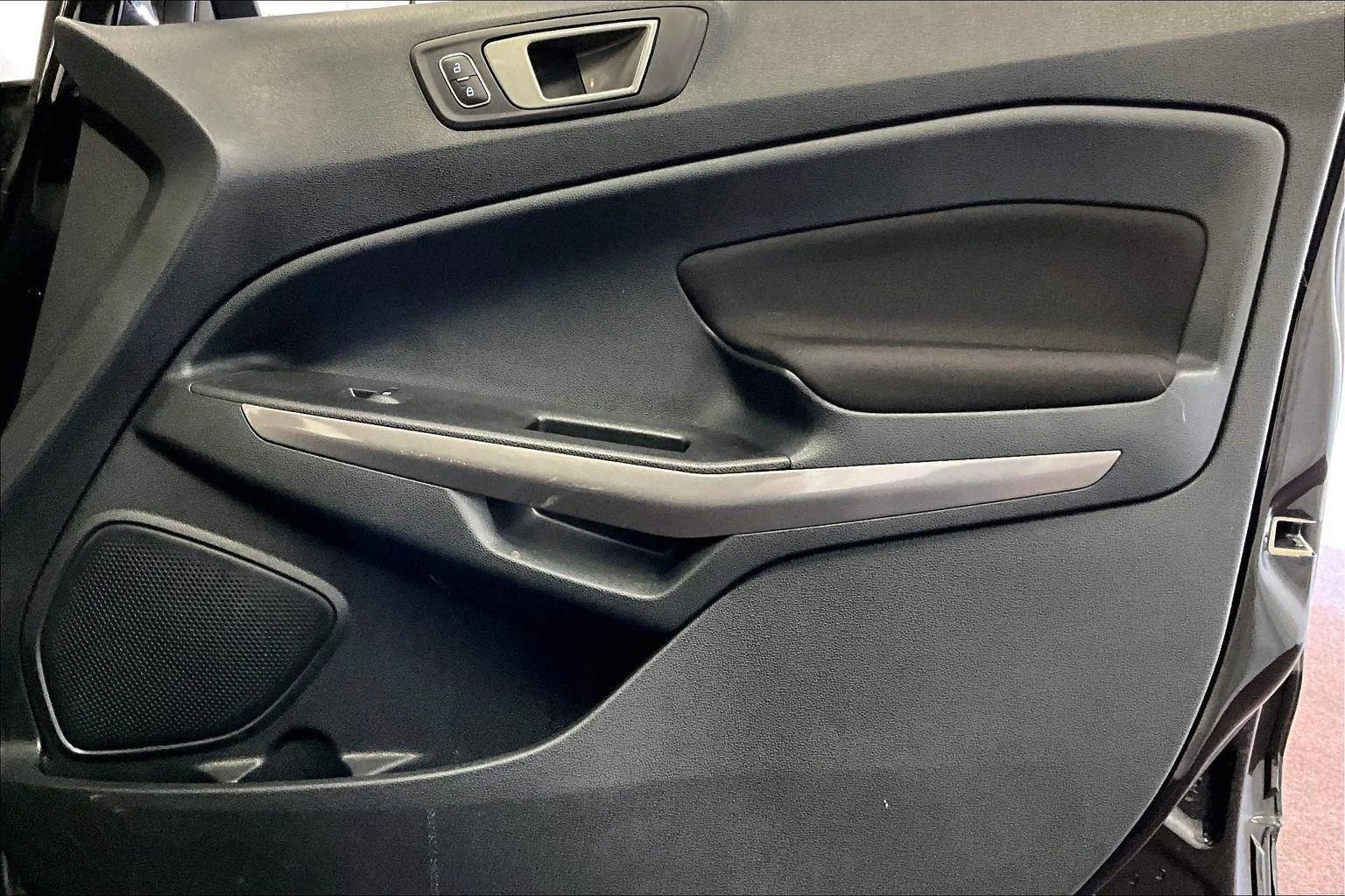 Certified 2022 Ford EcoSport SE image 23