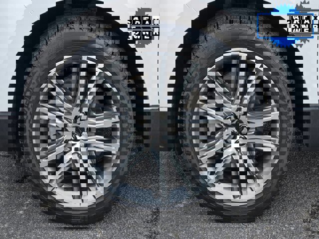 Certified 2024 Ford Edge Titanium w/ Equipment Group 301A image 10