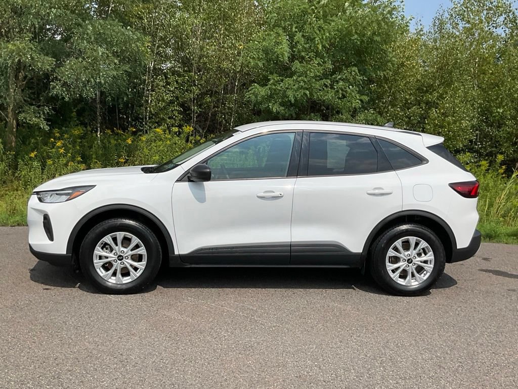 Certified 2025 Ford Escape Active AWD/4WD image 31