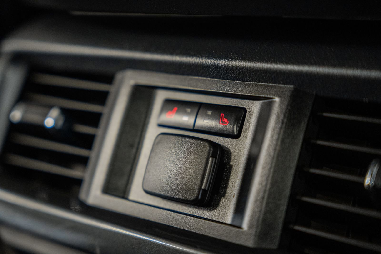 Certified 2023 Ford F150 Lariat w/ Equipment Group 502A High image 41